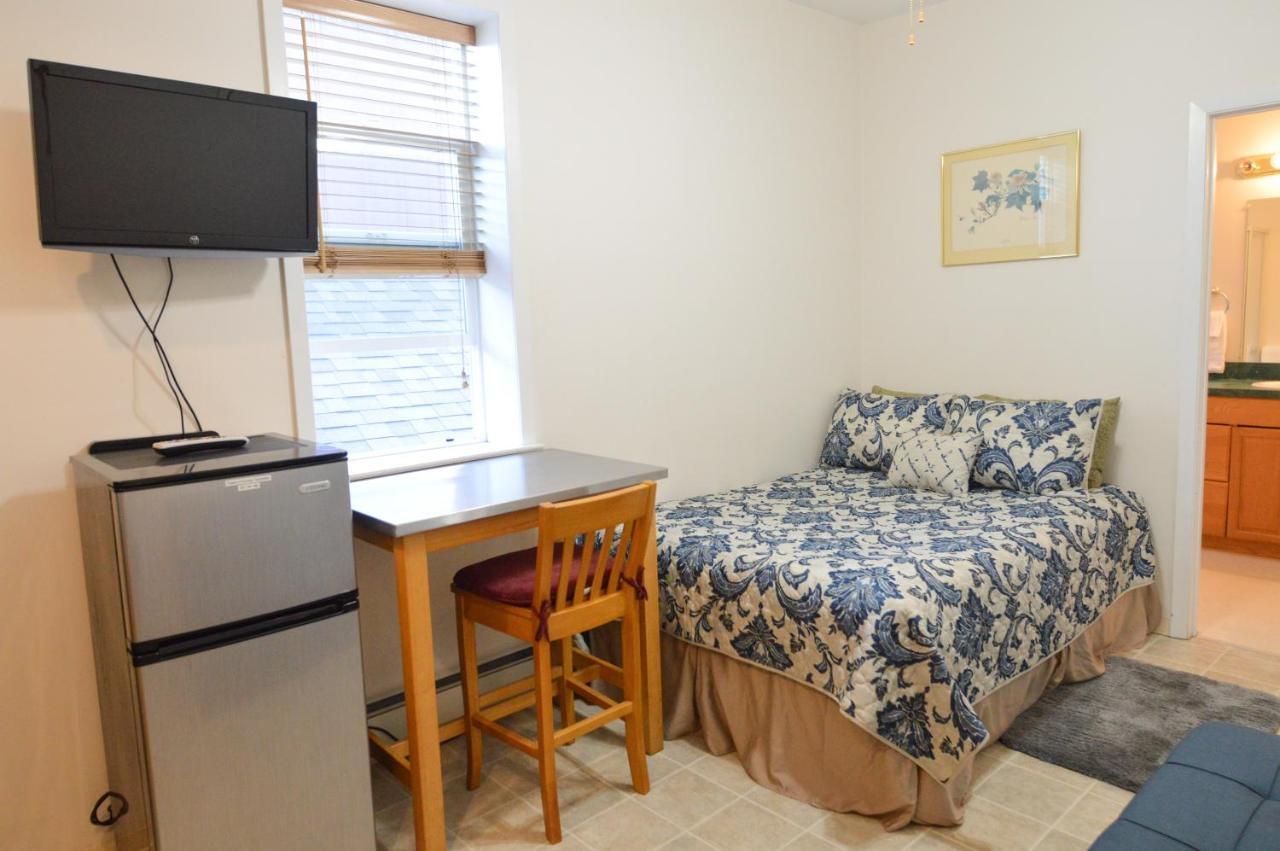 Brown & Hawkins Historical Apartments Seward Bagian luar foto
