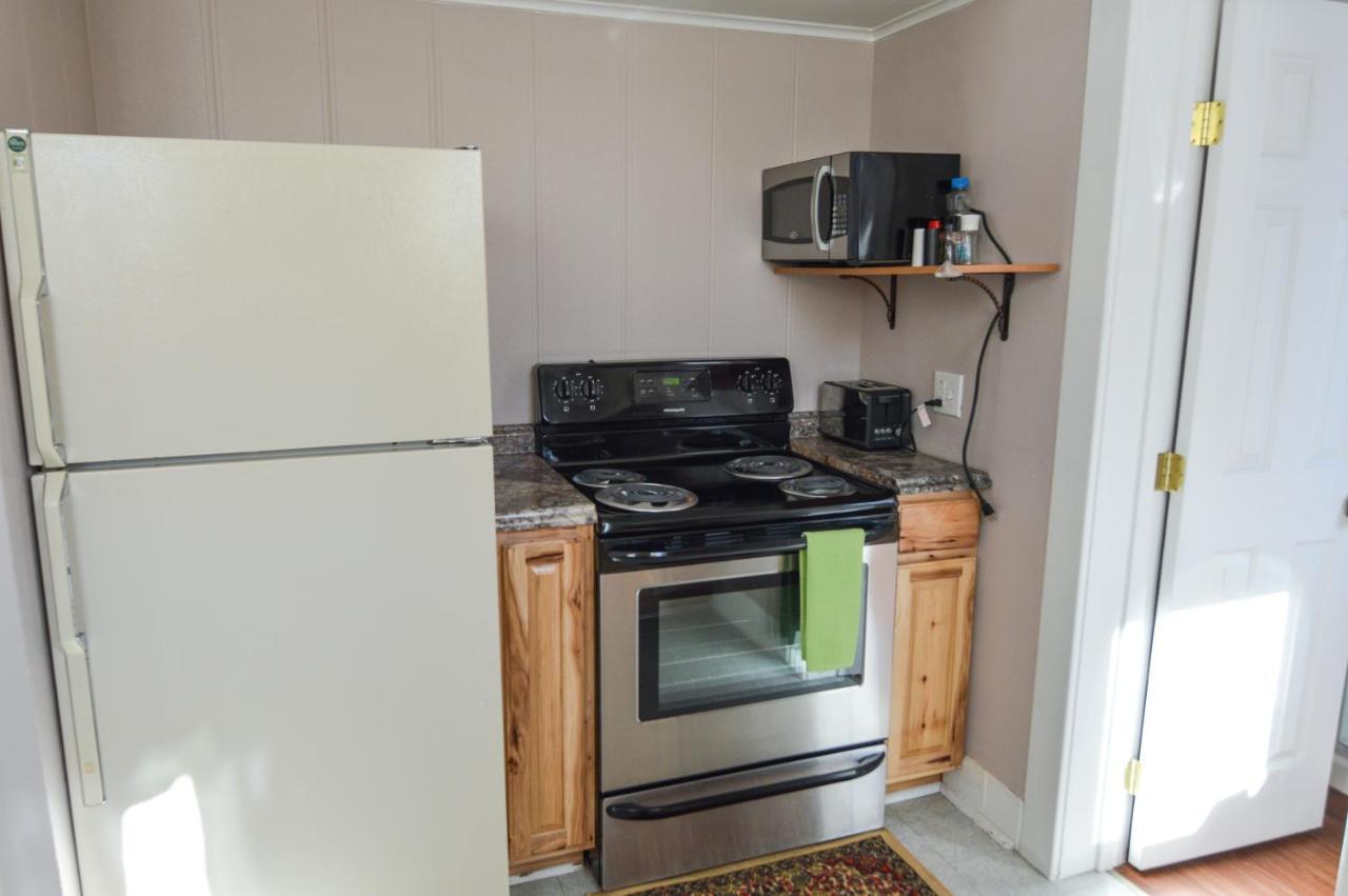 Brown & Hawkins Historical Apartments Seward Bagian luar foto