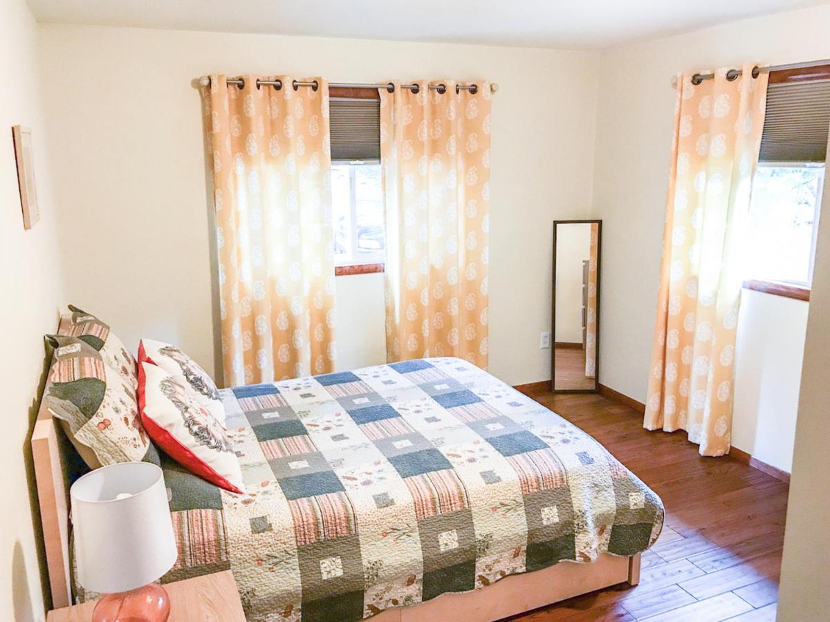 Brown & Hawkins Historical Apartments Seward Bagian luar foto