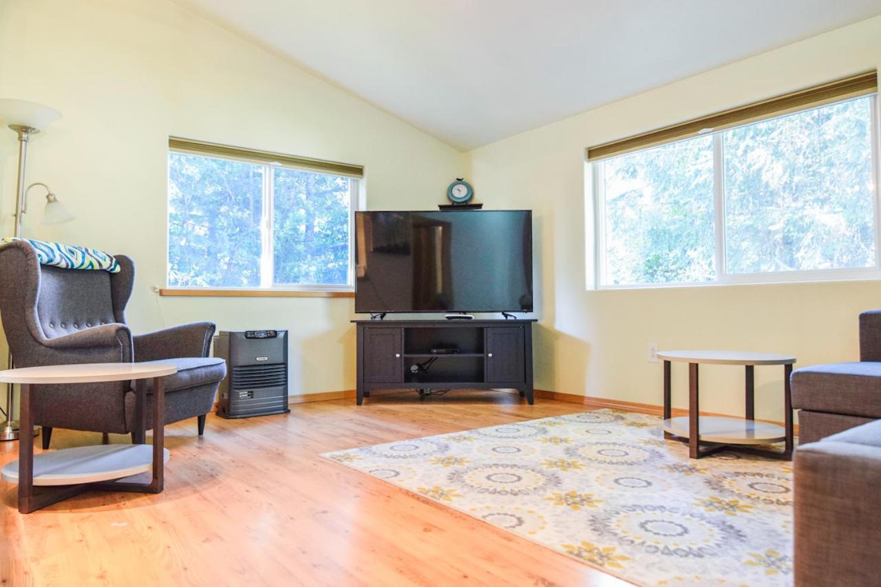 Brown & Hawkins Historical Apartments Seward Bagian luar foto